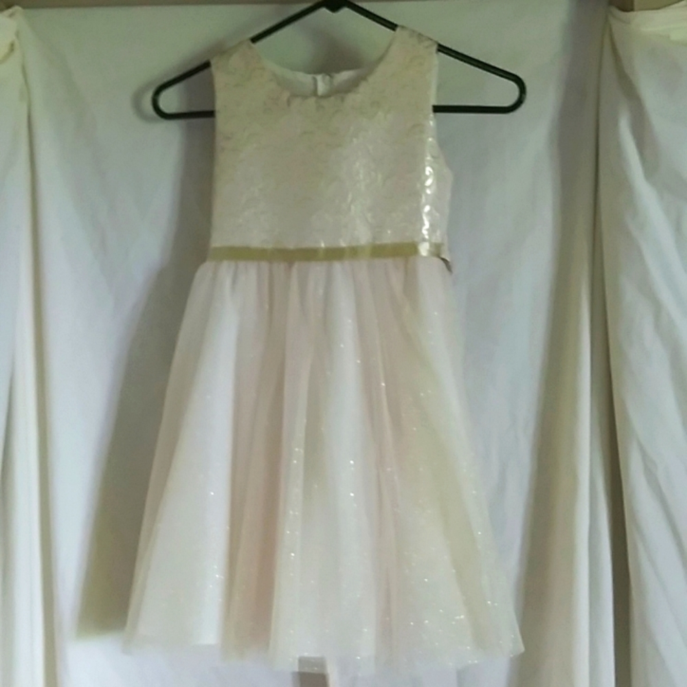 Dress - Picture 1 of 8